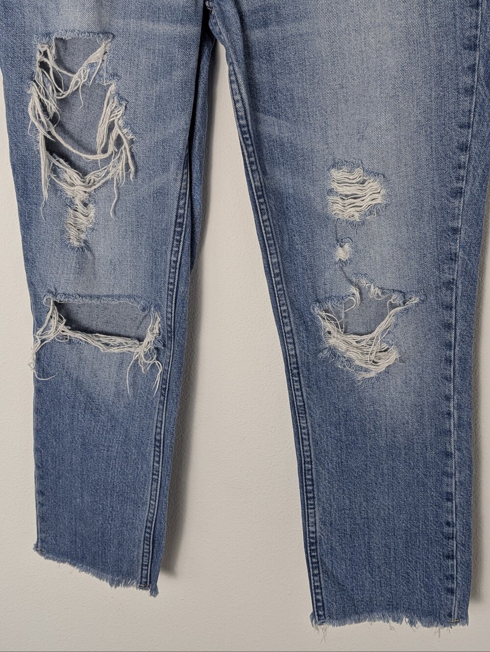 Abercrombie & Fitch Annie High Rise Girlfriend Jeans Distressed Size 25/0S EUC - Picture 3 of 12